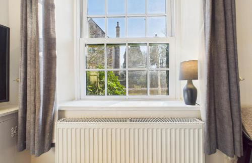 Romantic Cottage in the Cotswolds with Private Parking and WiFi - Foto 5