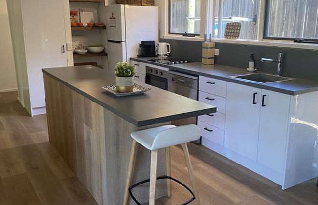 Groovy Log House Lorne Ocean View Log House Pet Friendly Freshly Renovated - Photo 3