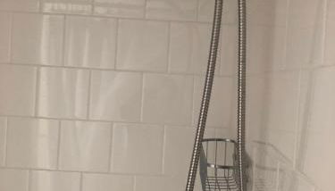 Cozy Garden Apartment Along the Shoreline - Foto 2, Shower