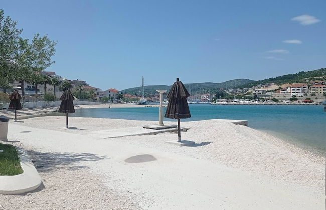 Sea-view Apartment - Sleeps 4, Parking & Balcony - Foto 38