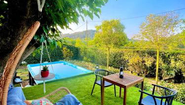 Costa Brava Insólita con Piscina Privada, AC, WIFI, Parking, Terraza - Photo 3