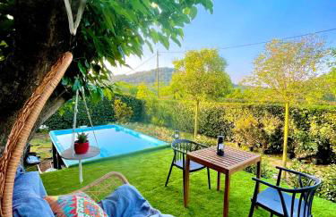 Costa Brava Insólita con Piscina Privada, AC, WIFI, Parking, Terraza - Photo 3