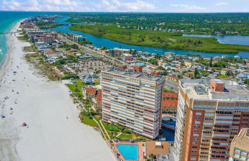 Redington Towers 3F 2BD 2BA Beachfront - Foto 30