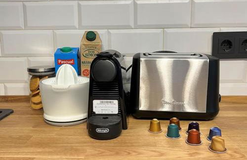 Studio next to Parque del Oeste - Photo 25