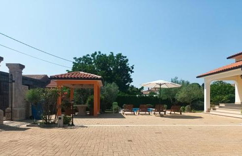 Perla Klaudio - Foto 16