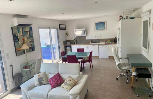 Agréable et lumineuse maison t4 air conditionné piscine jacuzzi parking - Foto 8