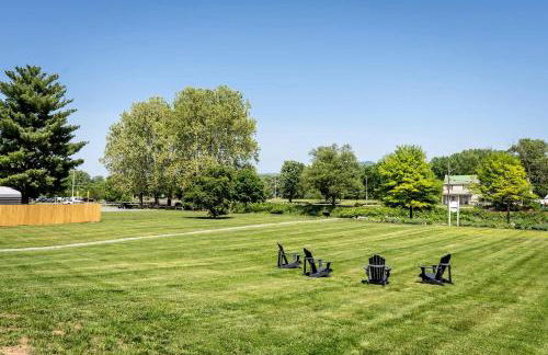 Romantic Historic Inn Suite with Mountain Views in Luray, Virginia - Foto 6