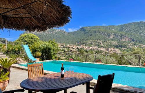 Fabulous Rustic Villa Set On Mountain With Unique Views - Foto 10