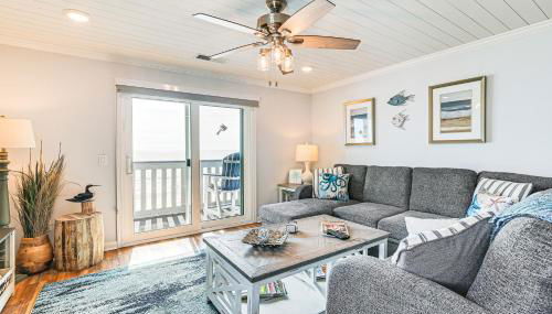 On-The-Beach Escape Oceanfront in Surfside! - Foto 4