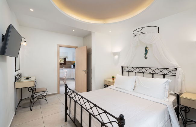 Pithos Apartments - Photo 22