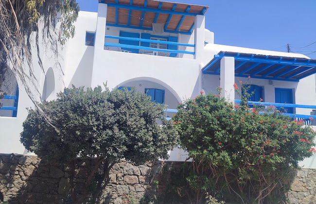 Ornos Beachside 2 Bd Stylish House - Photo 30