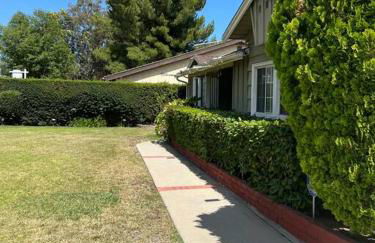 Vacation Rental w Pool &Garden 6 Guests near CSUN - Foto 29