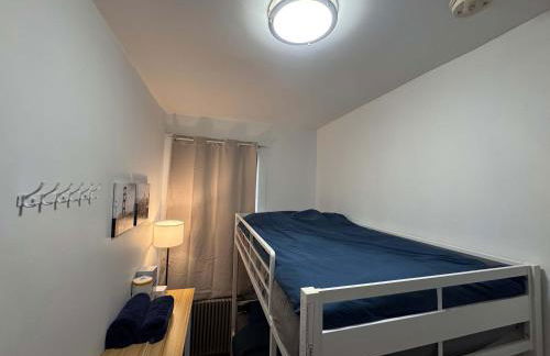 Room in Chelsea 2 with Kitchen - Shared Bathroom -5th Floor Walk-UP - Foto 10