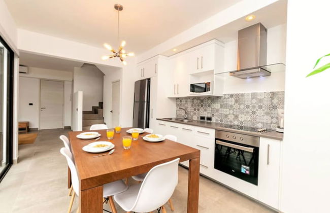 Comfortable, Spacious Penthouse- 2 Bedrooms- 7 People - Photo 10