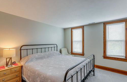 3 Mi to Cedar Point Sunny Sandusky Home with Yard - Foto 13