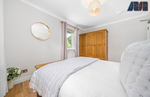 Large Family Home with Hot Tub or Jacuzzi, Log Burner - Foto 10