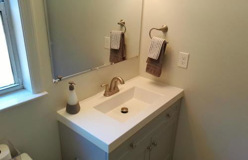 King Bed Creekfront Retreat in Jacksonville - Photo 36