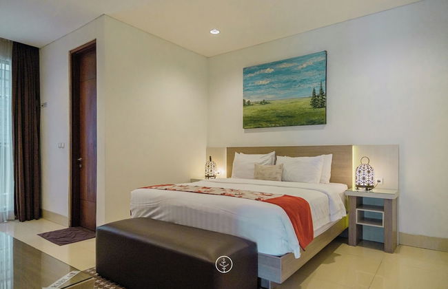 Chamomile Hill View 6BR Villa pool and movie room - Photo 5