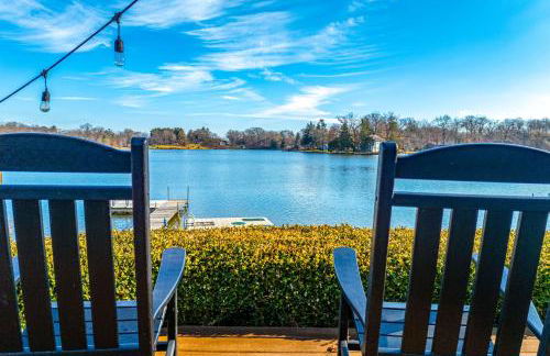 Paw Paw Fall Getaway Wine Fest and Apples! - Photo 1