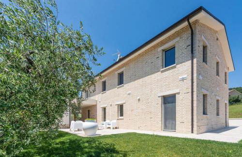 Villa Amore di Ada - Modern Design Villa - AirCo, Private Pool & Near The Beach - Foto 9