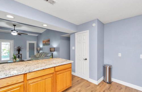 H Town Hideout SLPS 10 KingBD Fire Pit - Foto 16