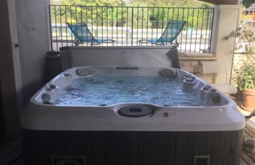 1 chambre 1 cuisine & salle d'eau privées avec piscine et jacuzzi - Foto 18