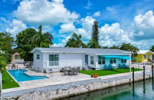 Sea Glass Dreams - Waterfront Pool Home, Mini Golf, Game Room, 110' Dock - Foto 62