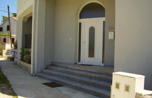 Water view brand new Apartment, short stroll to beach, peaceful! - Foto 2