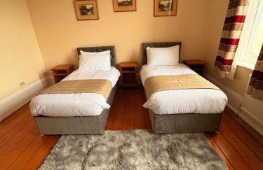 Westwood House, Hastings - Spacious 5 Ensuite Home Near Hastings Town & beach - Foto 25