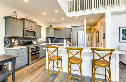 Sleek Getaway on Lake Wawasee with Private Dock! - Foto 8