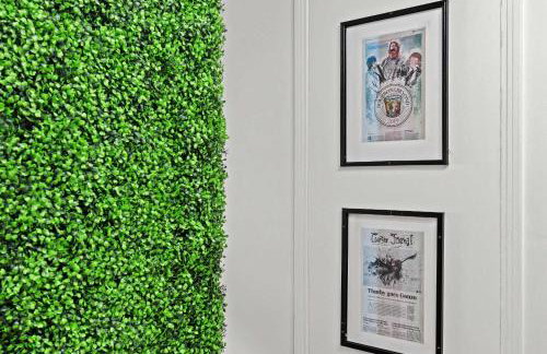 Modern Apartment with Parking & Prime Location - Foto 32