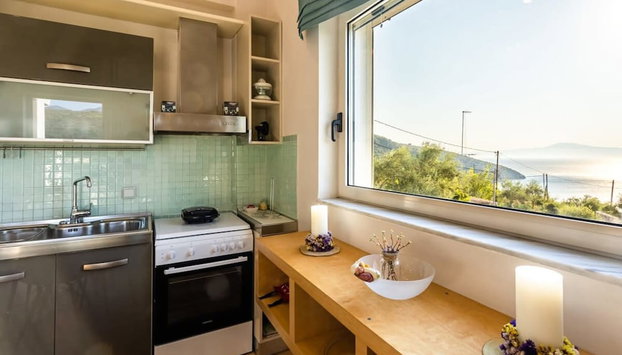 Kitries Summer Getaway - Eden Comfy Suite - Photo 3, Room