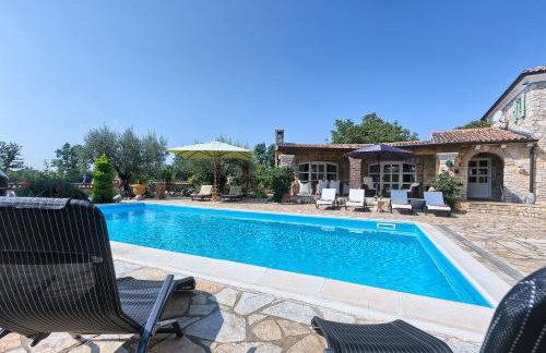 Villa Karim near Poreč with large garden & 50 m2 private pool - Foto 8