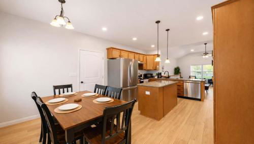 Charming 4-BR Retreat in the Heart of Clarksville - Foto 3