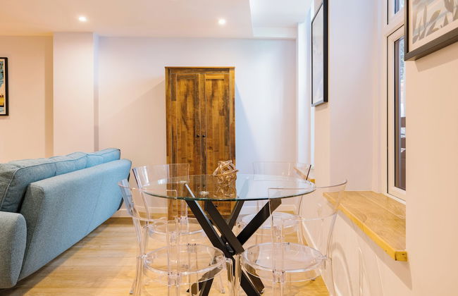 Leicester Square 3rd Floor Studio - Photo 15