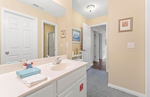 Family-friendly Home Hot Tub Lake View & Pool Access - Foto 49