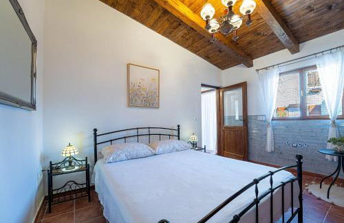 Traditionelle Steinfinca mit Spielbereich, Babybett, Waschmaschine, Liegen - Foto 27