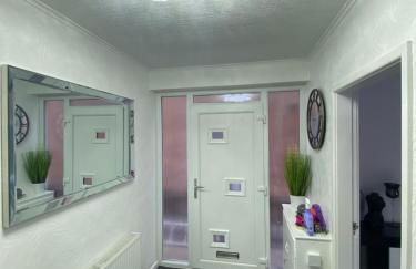 NEW…THE HOTTUB HOUSE BLACKPOOL PLEASURE BEACH - Photo 45