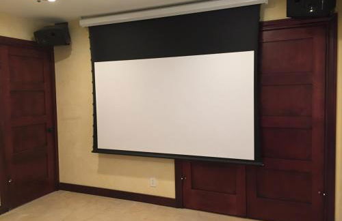 Relax, Entertain, & Indulge In Our Unique Pool House - Foto 14