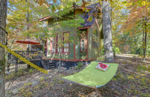 French Broad River Access Whimsical Gem with Deck - Foto 2