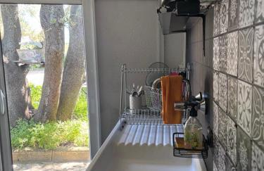STUDIO Havre de paix au pont du gard Piscine et Jacuzzi chez Valerie Payre - Foto 8