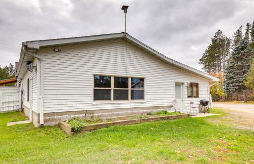 Boat Dock and Fire Pit Lakefront Monico Home! - Foto 21