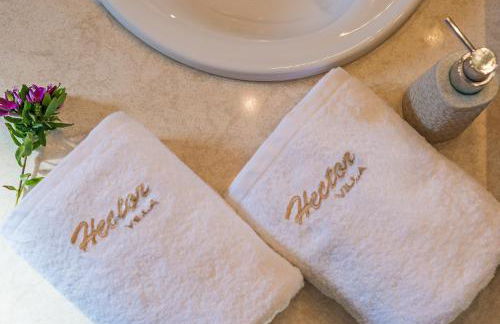 Hectoras Villa in Plaka BY APOKORONAS-VILLAS - Photo 36