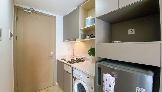 Good And Modern Look Studio At Gold Coast Apartment - Foto 5, Cocina privada