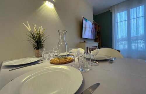 Superbe T3 climatisé - centre historique - vue port de plaisance - balcon - WIFI - 5e avec ascenseur - Foto 6