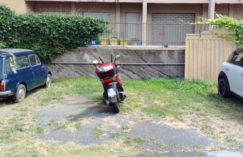 Fronte ciclabile con posto per auto e biciclette - Foto 16