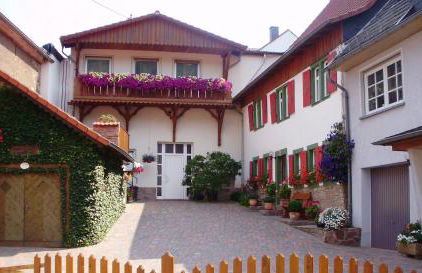 Ferienhaus im schönen Winzerdorf Kirschroth mit Sonnenterrasse und Wintergarten - Foto 1