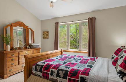 Mountain Hideout by Avantstay Game Room + Deck - Foto 72