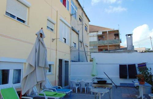 Bright apartment in Almada with shared pool - Foto 16