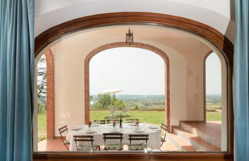 Exclusive 1970s villa with pool and garden by VacaVilla - Foto 13